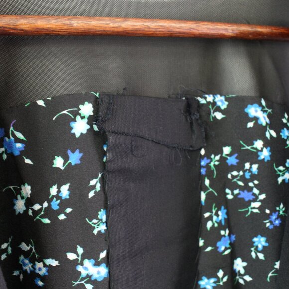 Like Mynded Sleeveless Black Floral Mini Dress Size S‎ - Picture 9 of 9